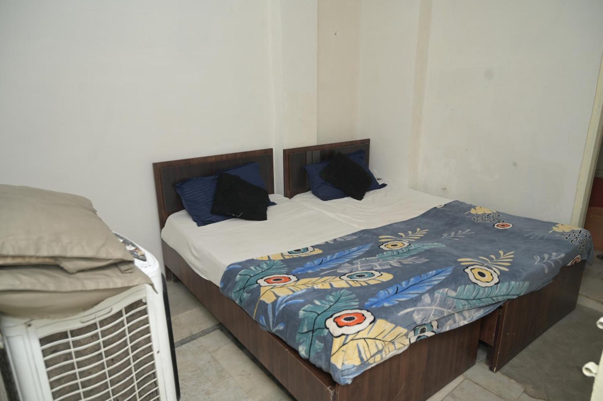 Rk Hotel Rooms Rāipur 外观 照片